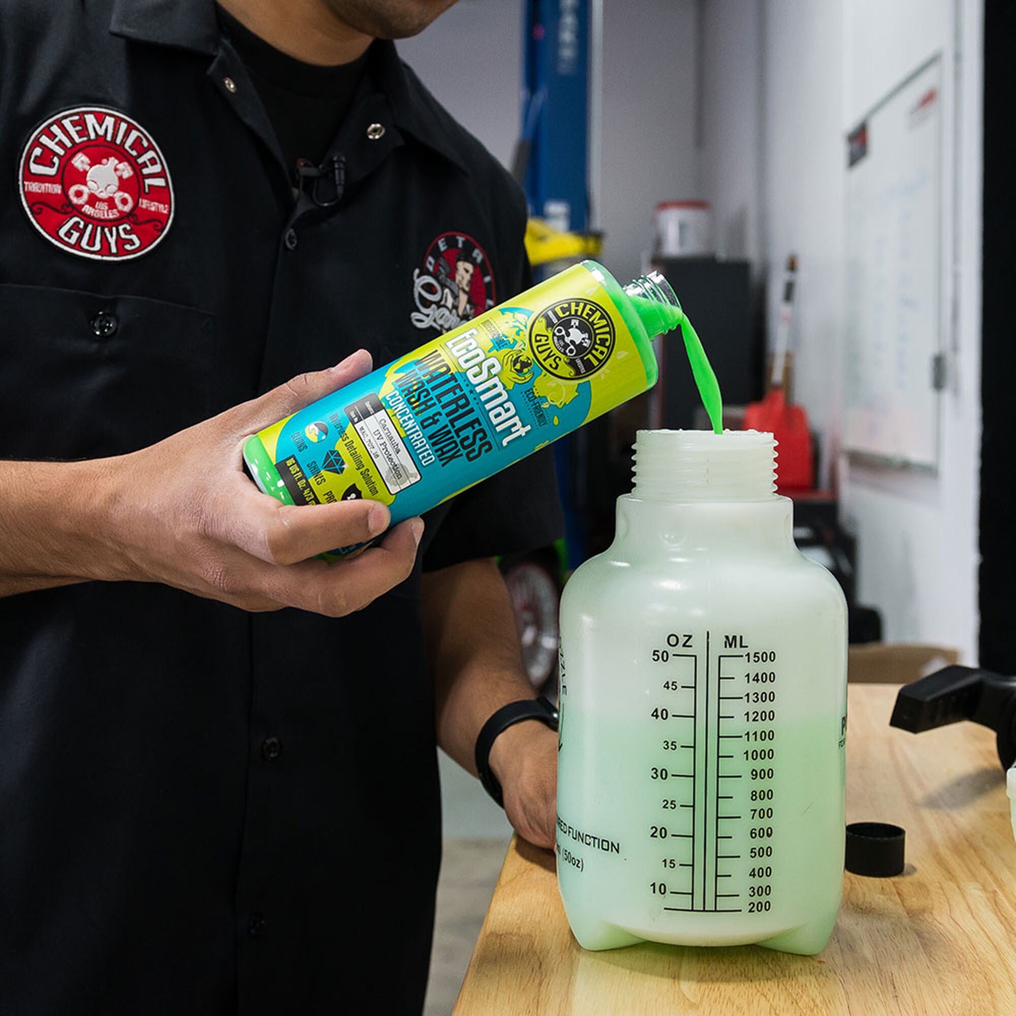 EcoSmart Waterless Car Wash & Wax Concentrate - Image 2